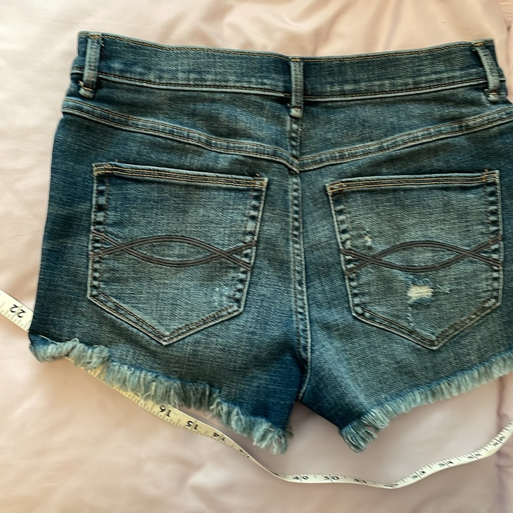 Abercrombie and Fitch distressed, jean short